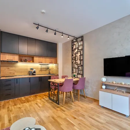 Merci 兹拉蒂博尔